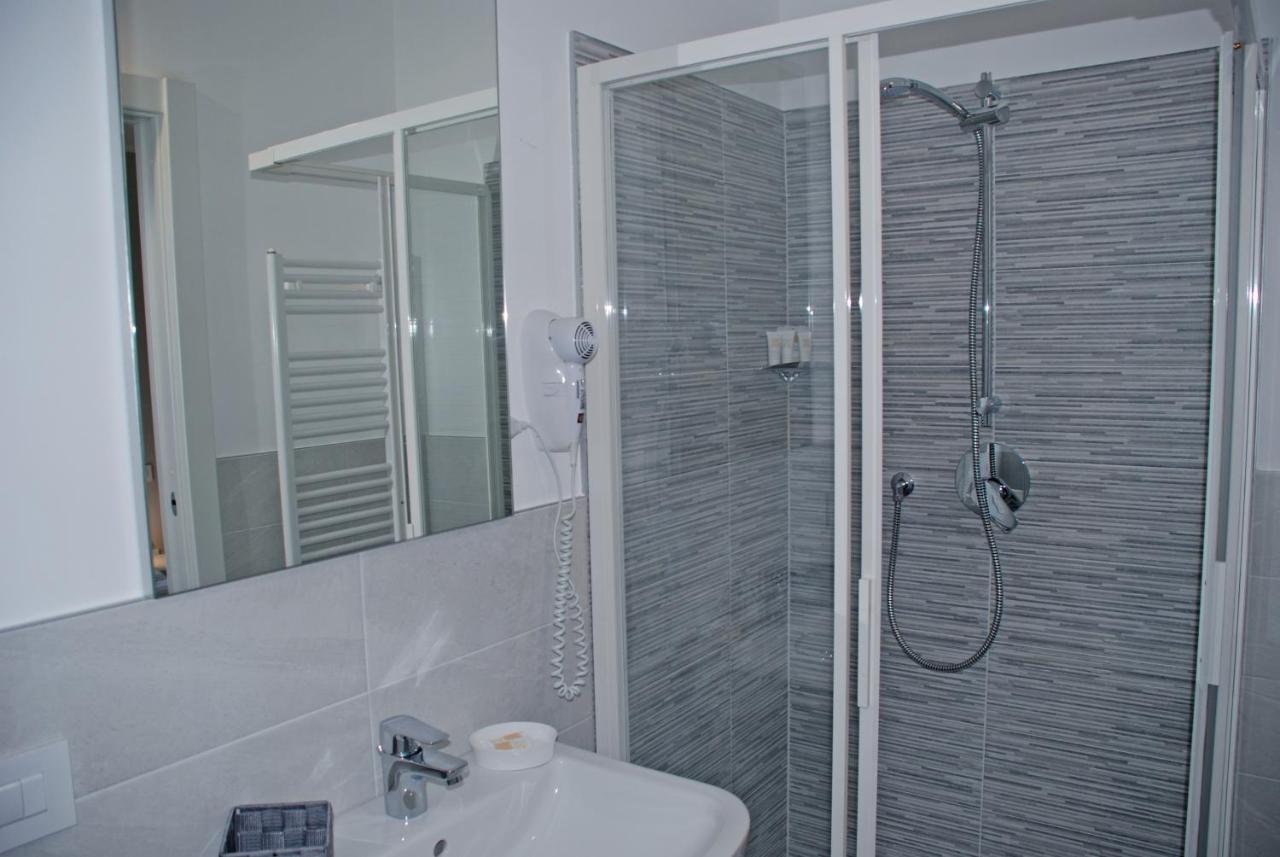 Bonne Nuit Guest House Azzano San Paolo Exterior photo